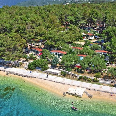 Mobile Homes In Camp Kovacine, Cres, With Long Pebble Beach Bagian luar foto