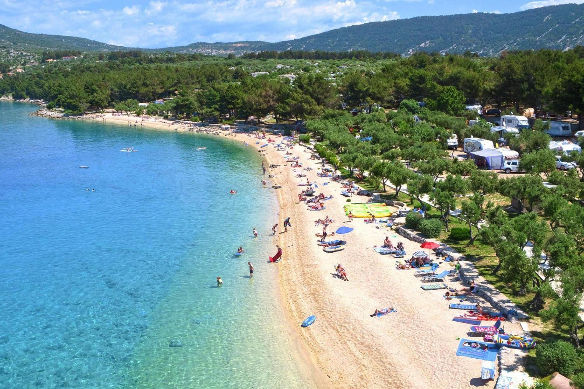 Mobile Homes In Camp Kovacine, Cres, With Long Pebble Beach Bagian luar foto